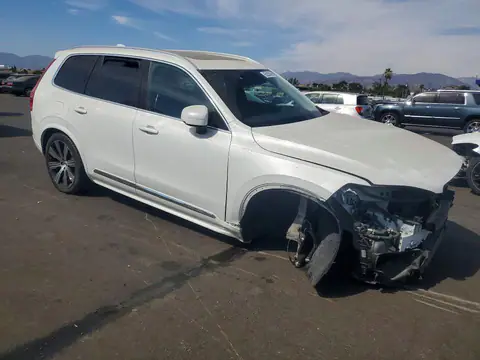 YV4H60CE7R1212651 — 2024 Volvo XC90, фото 4 с аукциона Copart 30.09.2026, Передняя часть