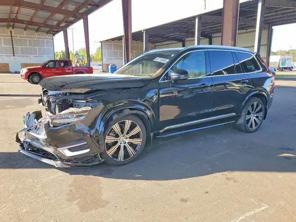 YV4H60CF7R1223979 — 2024 Volvo XC90, Передняя часть (Front End), фото до ремонта