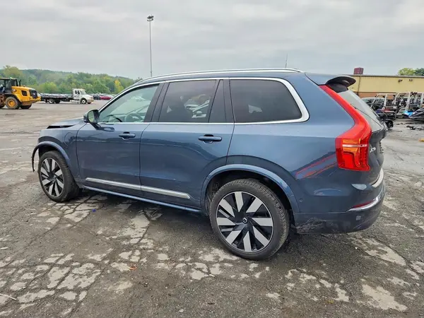 YV4H60CE1R1228750 — 2024 Volvo XC90, фото 2 с аукциона Copart, Передняя часть