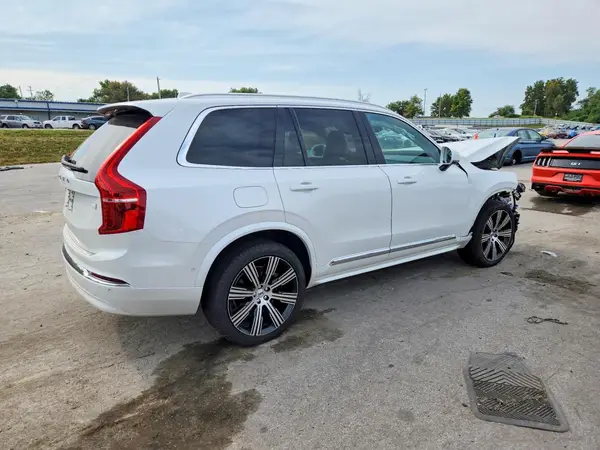 YV4H60CE2R1176240 — 2024 Volvo XC90, фото 3 с аукциона Copart, Передняя часть
