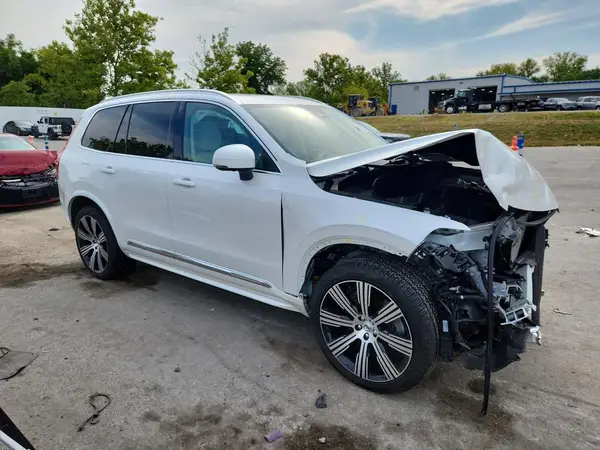 YV4H60CE2R1176240 — 2024 Volvo XC90, фото 4 с аукциона Copart, Передняя часть