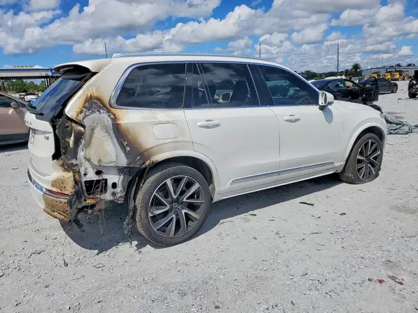 YV4062PE1R1178905 — 2024 Volvo XC90, фото 3 с аукциона Copart 02.10.2026, Пожар