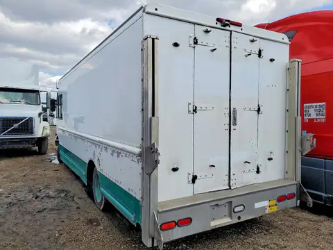 5B4KPD280A3439476 — 2010 Workhorse W42, фото 2 с аукциона Copart 06.10.2026, Естественный износ