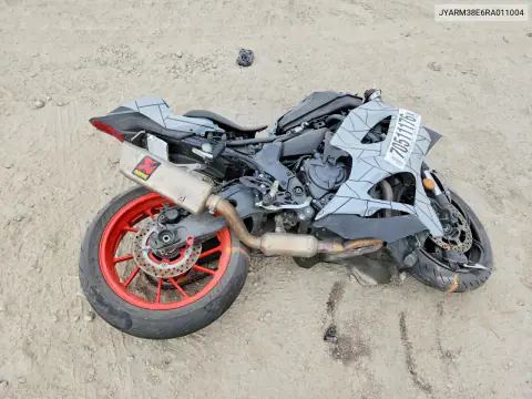 JYARM38E6RA011004 — 2024 Yamaha R7, Передняя часть, фото до ремонта