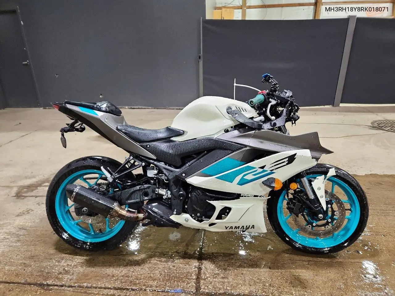 2024 Yamaha Yzfr3 A VIN MH3RH18Y8RK018077 фото 1