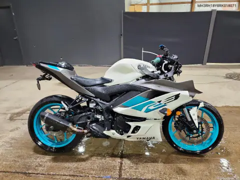 MH3RH18Y8RK018077 — 2024 Yamaha Yzf, Передняя часть, фото до ремонта