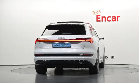 E-Tron 55 Quattro VIN WAUZZZGE2LB028388 фото 4