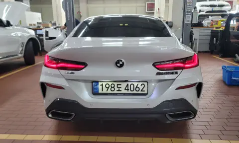 8 Series (G15) M850I ​​xDrive Gran Coupe VIN WBAGV8106RCP52064 фото 4