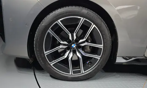 7 Series (G70) 740D xDrive M Sports VIN WBA21EJ09RCR57155 фото 4