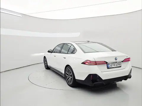 5 Series (G60) 520I M Sports VIN WBA21FJ04SCT94124 фото 4