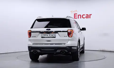 Explorer 2.3 Limited 4Wd 5Th Generation VIN 1FM5K8FH5JGC10528 фото 4