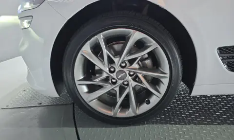 The New G70 Gasoline 2.0T 4Wd VIN KMTG341ADMU082465 фото 4