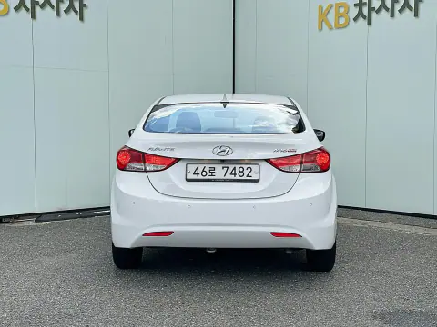 Avante Md M16 Gdi Luxury VIN KMHDG41DBCU234657 фото 4