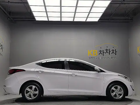 The New Avante 1.6 Gdi Style VIN KMHDG41DBGU509950 фото 3