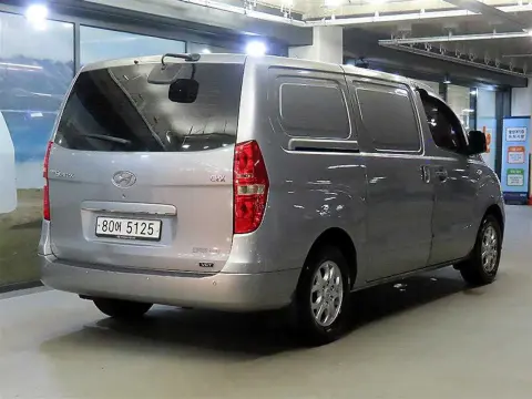 Grand Starex 3-Seater Van Cvx Luxury VIN KMFWBX7JBCU395446 фото 4