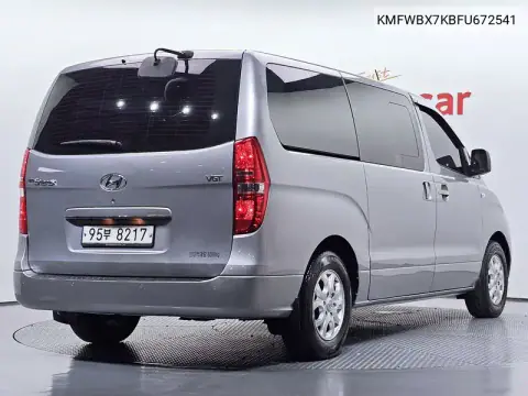 Grand Starex 5-Seater Van Cvx Luxury VIN KMFWBX7KBFU672541 фото 2