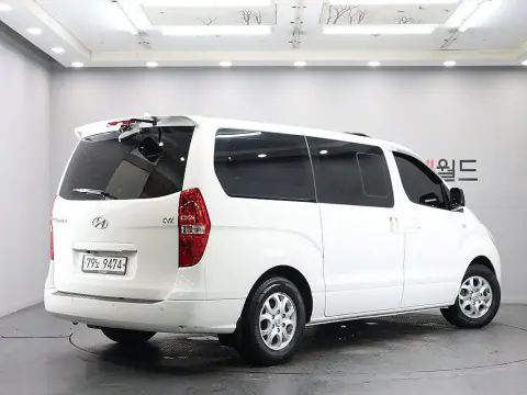 Grand Starex Camping Car VIN KMJWA37KBFU719147 фото 3