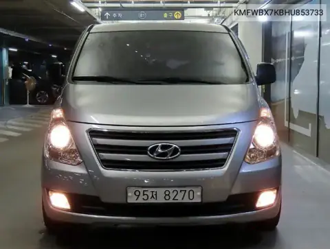 Grand Starex 3-Seater Van Smart VIN KMFWBX7KBHU853733 фото 2