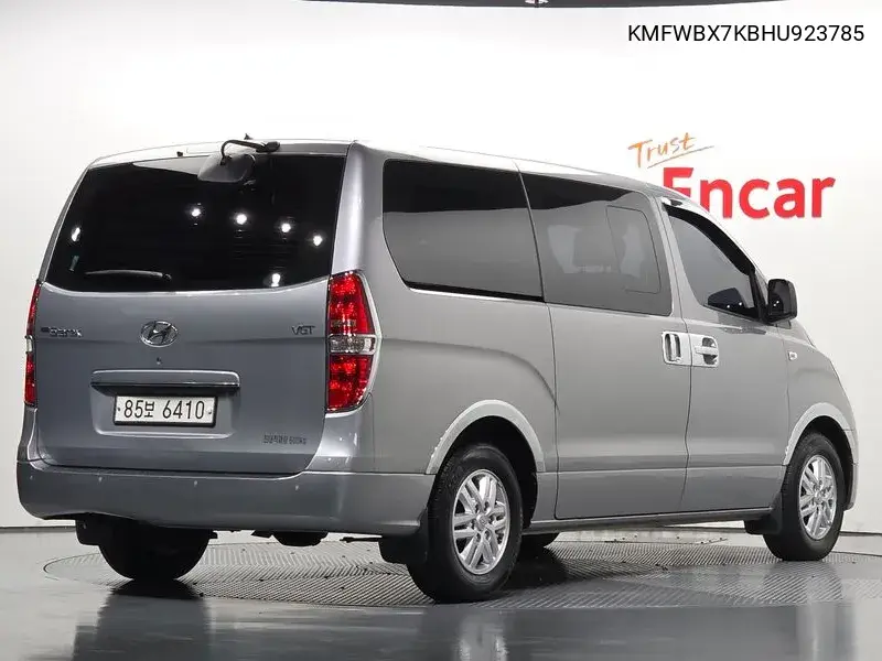 Grand Starex 5-Seater Van Modern VIN KMFWBX7KBHU923785 фото 1