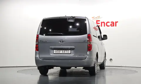 Grand Starex 5-Seater Van Modern VIN KMFWBX7KBHU923785 фото 3
