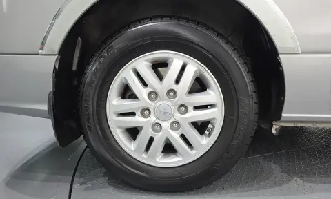 Grand Starex 5-Seater Van Modern VIN KMFWBX7KBHU923785 фото 4