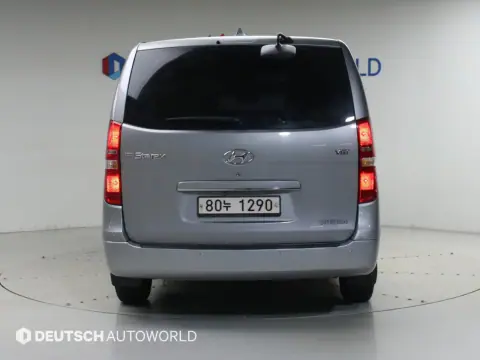 The New Grand Starex Van 3-Seater Smart VIN KMFWBX7KBJU982948 фото 4