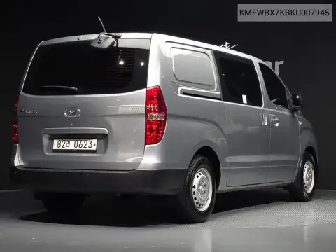 KMFWBX7KBKU007945 — 2018 Hyundai Grand Starex Urban, фото до ремонта