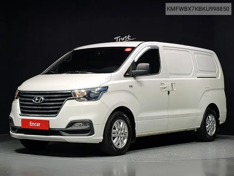 The New Grand Starex Van 3-Seater Smart VIN KMFWBX7KBKU998850 фото 1