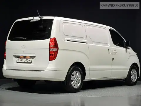 The New Grand Starex Van 3-Seater Smart VIN KMFWBX7KBKU998850 фото 2
