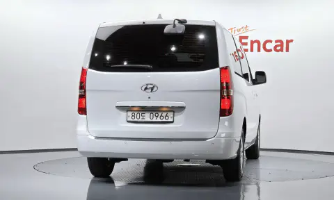 The New Grand Starex Van 5-Seater Modern VIN KMFWBX7KBKU028624 фото 4