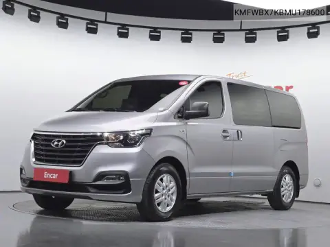 The New Grand Starex Van 3-Seater Smart VIN KMFWBX7KBMU178600 фото 1
