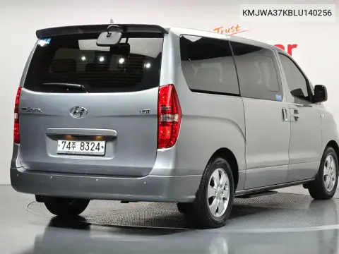 The New Grand Starex Wagon 11-Seater Modern VIN KMJWA37KBLU140256 фото 2
