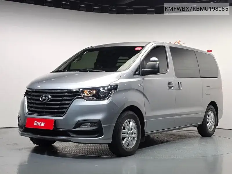 The New Grand Starex Van 3-Seater Smart VIN KMFWBX7KBMU198085 фото 1