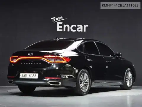 KMHF141CBJA111623 — 2017 Hyundai Grandeur, фото до ремонта
