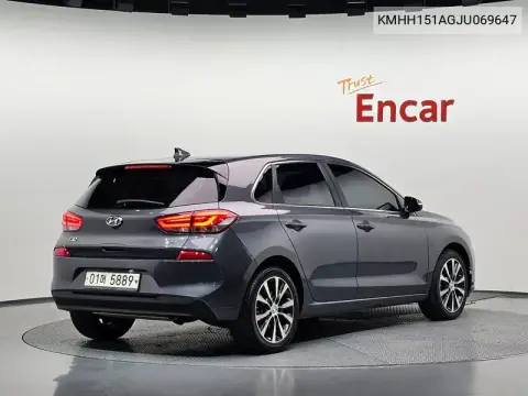 KMHH151AGJU069647 — 2018 Hyundai I30, фото до ремонта