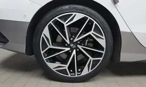 Ioniq 6 Long Range Awd Prestige VIN KMHM541CPPA006354 фото 4