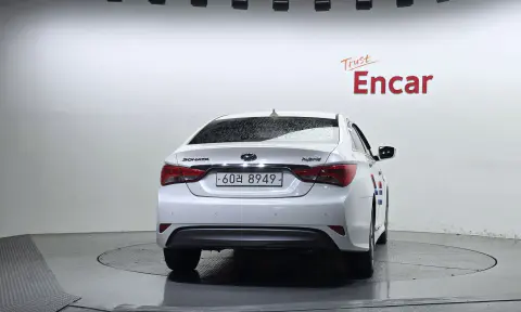 Sonata Hybrid 2.0 Premium VIN KMHEC415BFA124092 фото 4