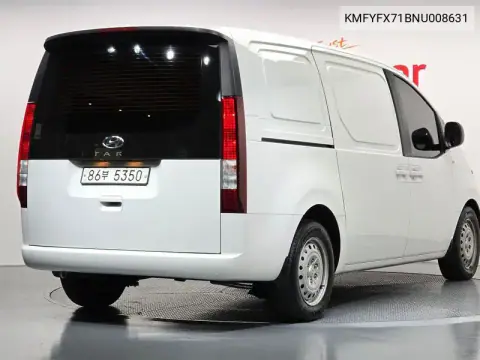 Staria Cargo 3-Seater Smart VIN KMFYFX71BNU008631 фото 2