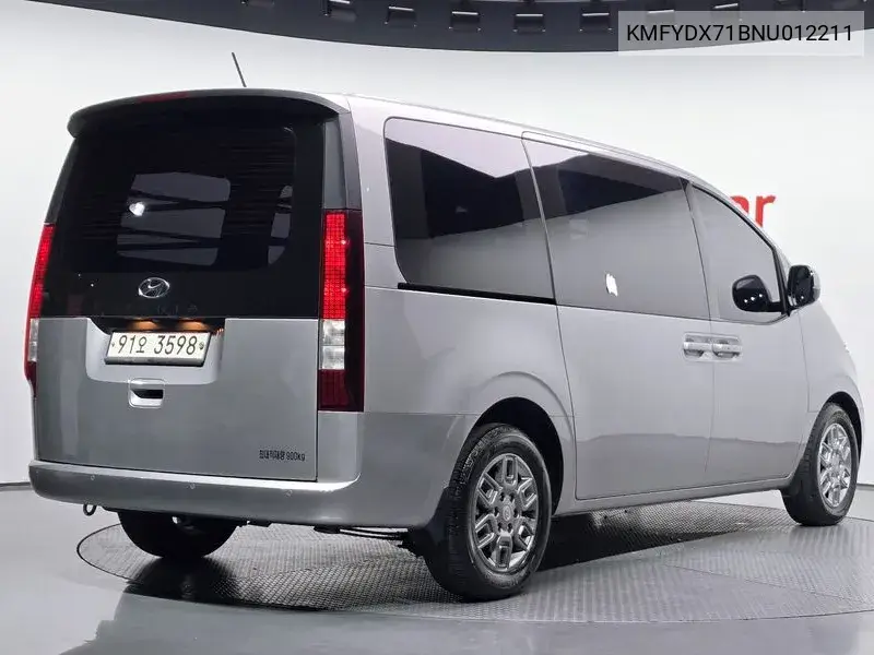 Staria Cargo 3-Seater Modern VIN KMFYDX71BNU012211 фото 1
