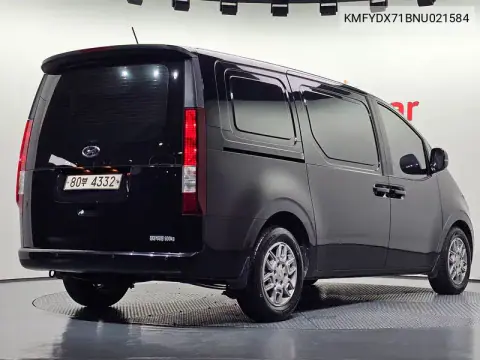 Staria Cargo 3-Seater Modern VIN KMFYDX71BNU021584 фото 2