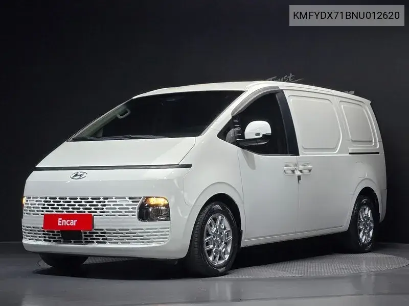 Staria Cargo 3-Seater Modern VIN KMFYDX71BNU012620 фото 1