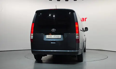 Staria L3.5 Cargo 5-Seater Modern VIN KMFYCX73BNU022991 фото 4