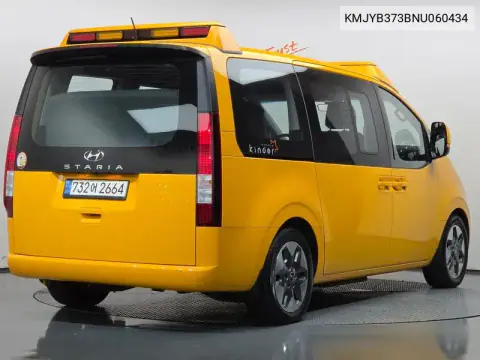 Staria L3.5 Child Safety Car 15-Seater VIN KMJYB373BNU060434 фото 2
