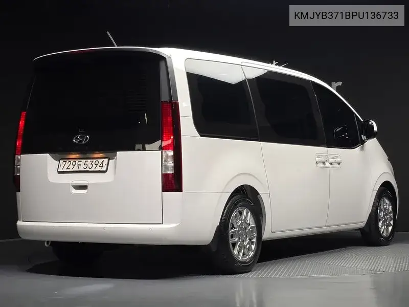 Staria Tourer 11-Seater Modern VIN KMJYB371BPU136733 фото 1