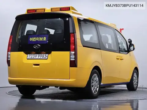 Staria L3.5 Child Safety Car 11-Seater VIN KMJYB373BPU143114 фото 2