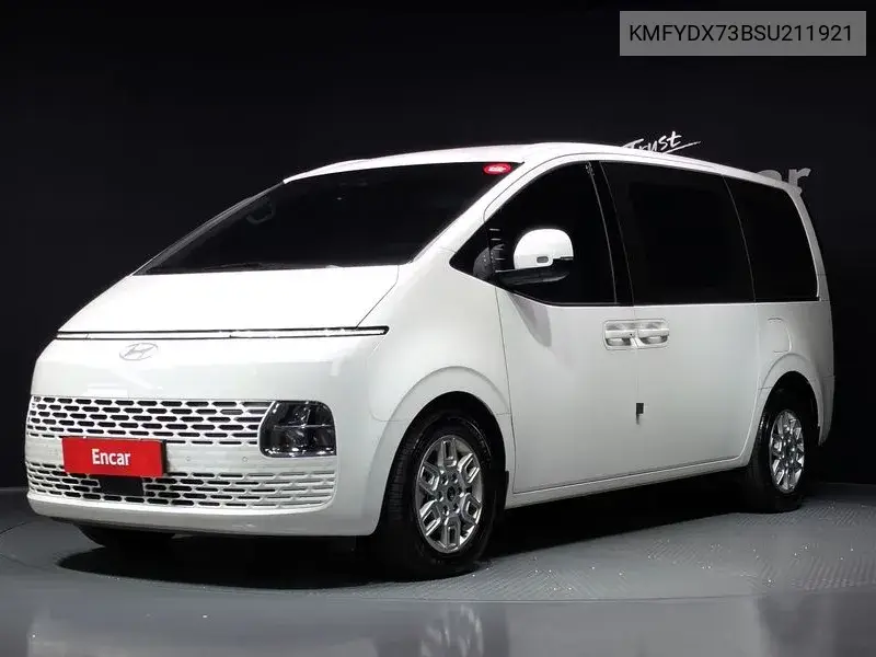 Staria L3.5 Cargo 3-Seater Modern VIN KMFYDX73BSU211921 фото 1