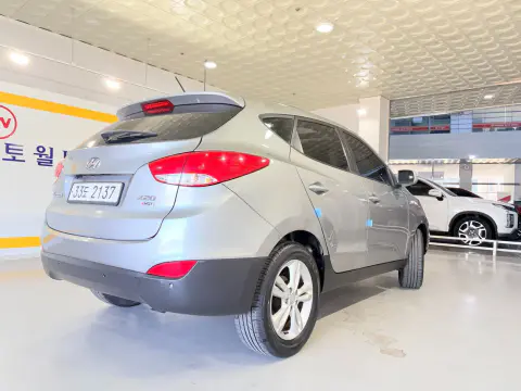 Tucson Ix Diesel 2Wd X20 Luxury VIN KMHJT81VBBU091576 фото 3
