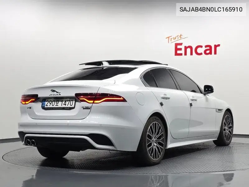 Xe D180 R-Dynamic S VIN SAJAB4BN0LC165910 фото 1