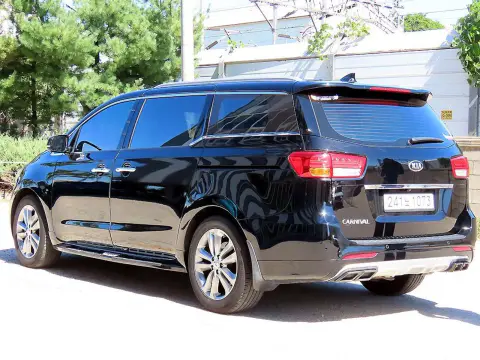 All New Carnival 9-Seater Prestige VIN KNAMC81ABHS289045 фото 3