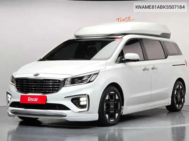 The New Carnival 7-Seater High Limousine President VIN KNAME81ABKS507184 фото 1